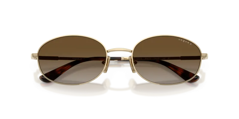 แว่นกันแดด Vogue VO4323S-848/T5 close-up ด้านหน้า