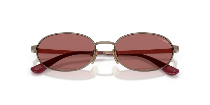 แว่นกันแดด Vogue VO4353S-513869 close-up ด้านหน้า