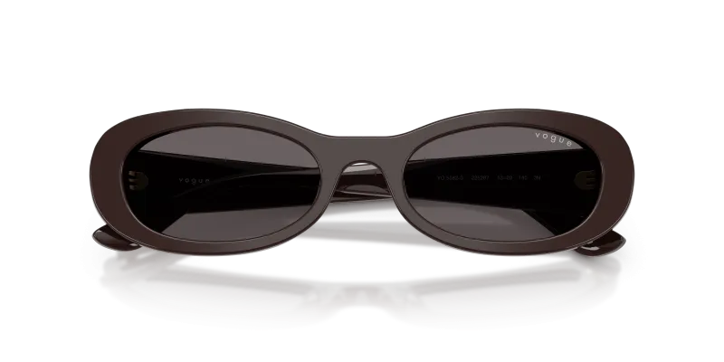 แว่นกันแดด Vogue VO5582S-225287 close-up ด้านหน้า