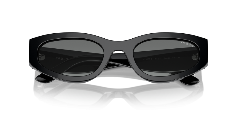 แว่นกันแดด Vogue VO5585S-W44/11 close-up ด้านหน้า