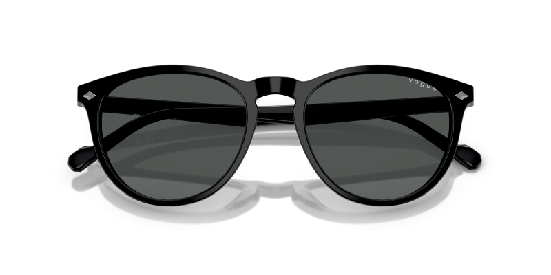 แว่นกันแดด Vogue VO5599S-W44/87 close-up ด้านหน้า