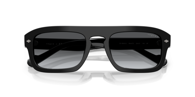 แว่นกันแดด Vogue VO5620S-W44/T3 close-up ด้านหน้า