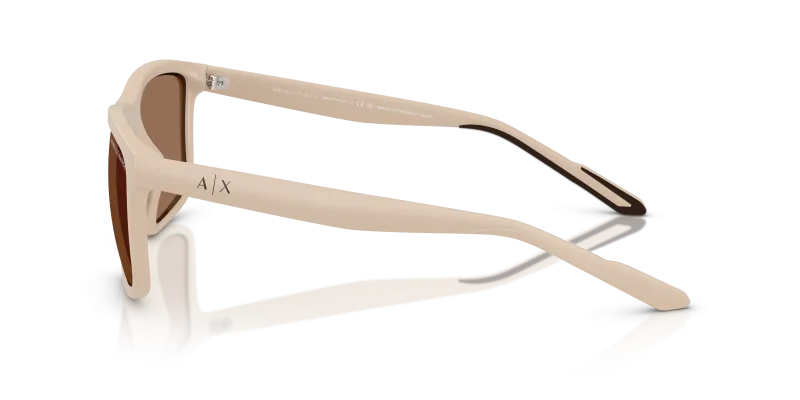 แว่นกันแดด Armani Exchange AX4149SU 836173 มุมข้าง ฟิตติ้งกว้าง
