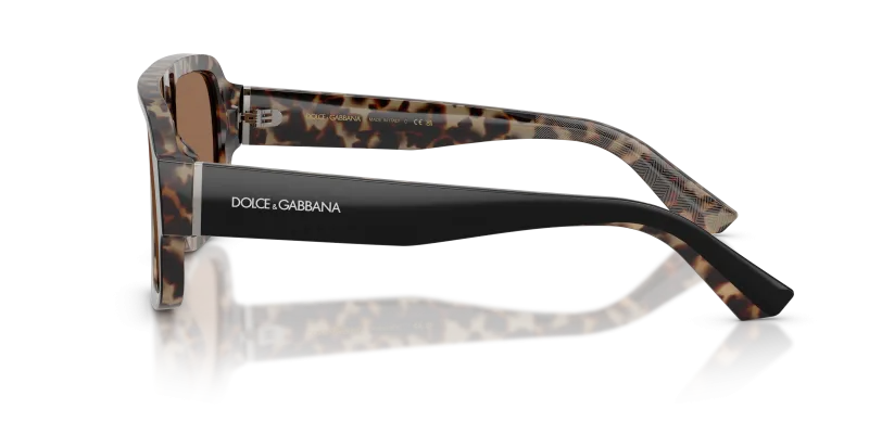แว่นกันแดด Dolce & Gabbana DG4516 341773 มุมข้าง ทรงสี่เหลี่ยมจัตุรัส