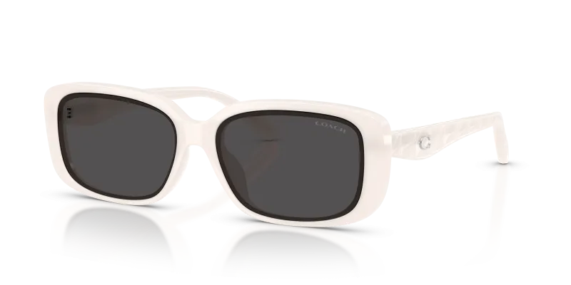 แว่นกันแดด Coach HC8444D-592787 Milky Cloud Grey Solid Coach HC8444D 592787 แว่นกันแดดสี Milky Cloud ฟิตติ้งแคบ สำหรับผู้หญิง