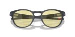 Oakley Latch OO9265 67 close-up ด้านหน้า