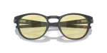 Oakley Latch OO9265 67 close-up ด้านหน้า