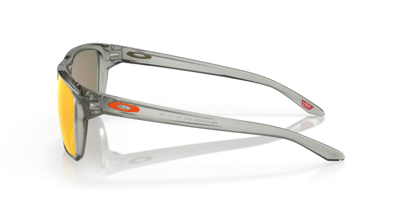แว่นกันแดด Oakley Sylas (A) OO9448F-13 เทาหมึก มุมข้าง