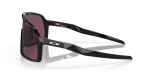 แว่นกันแดด Oakley Sutro S OO9462 01 มุมข้าง ทรงกะบังหน้า