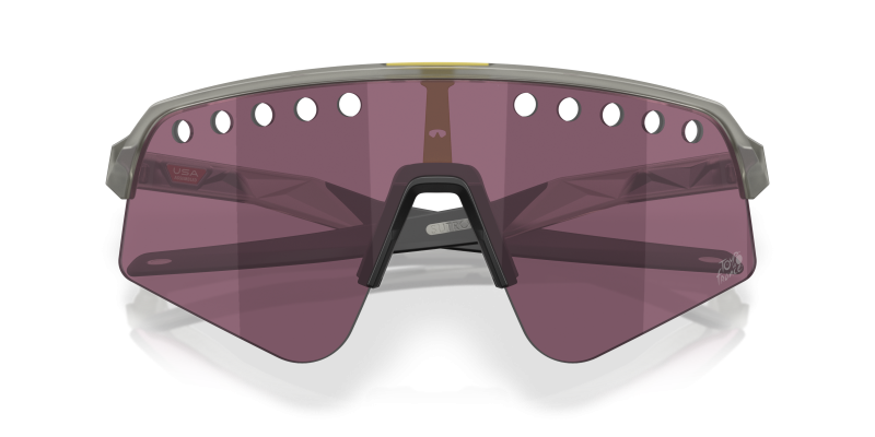 Oakley Sutro Lite Sweep OO9465-32 เทาหมึกด้าน close-up ด้านหน้า