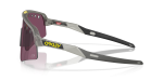 แว่นกันแดด Oakley Sutro Lite Sweep OO9465-32 เทาหมึกด้าน มุมข้าง