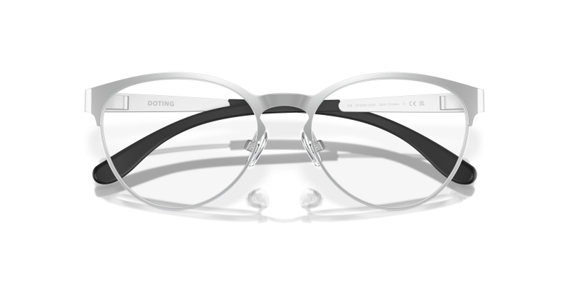 Oakley Doting OY3005 02 close-up ด้านหน้า
