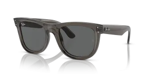 Rayban Wayfarer Reverse RBR0502S-6707GR เทาเข้มโปร่งใส แว่นกันแดดทรงสี่เหลี่ยมจัตุรัส