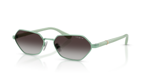 Vogue VO4349S 52158G แว่นกันแดดทรงผีเสื้อสีเขียวอ่อน สำหรับผู้หญิง