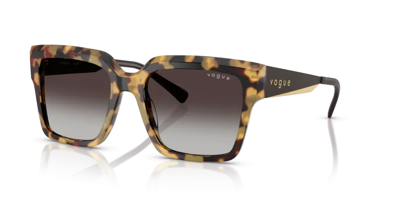 แว่นกันแดด Vogue VO5553S-26058G Yellow Tortoise Grey Gradient Vogue VO5553S 26058G แว่นกันแดดลายเต่าเหลือง ทรงสี่เหลี่ยมจัตุรัส สำหรับผู้หญิง