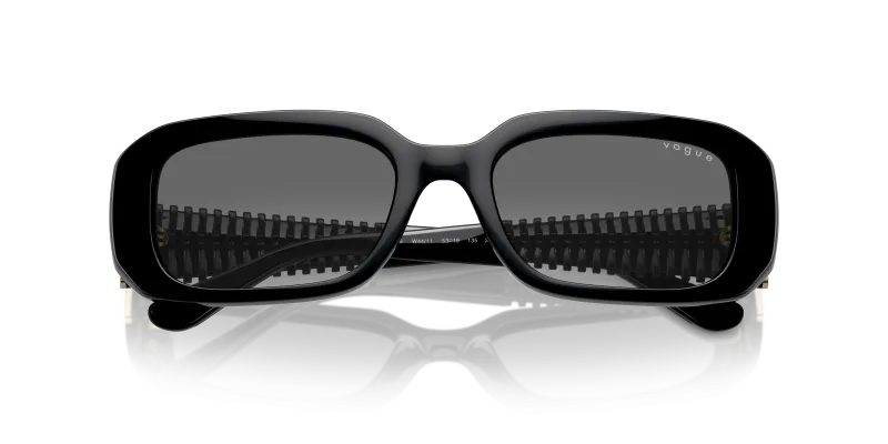 Vogue VO5565S W44 11 close-up ด้านหน้า