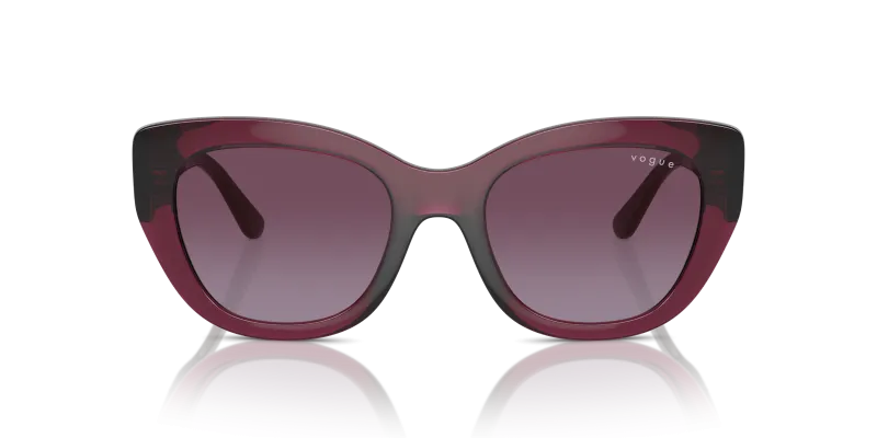 Vogue VO5567S-29898H เชอร์รี่โปร่งใส ด้านหน้า