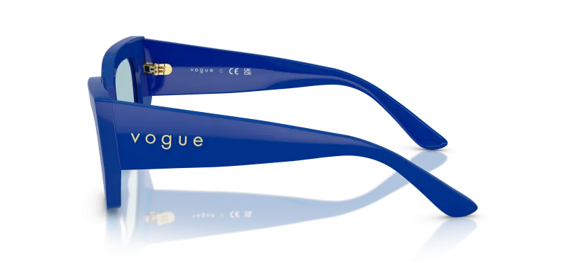 แว่นกันแดด Vogue VO5583SF-316272 น้ำเงิน มุมข้าง