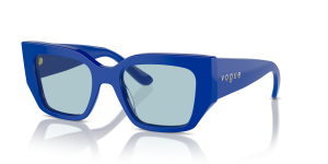 Vogue VO5583S 316272 แว่นกันแดดสีน้ำเงินเต็มเลนส์ฟ้าอ่อน สำหรับผู้หญิง