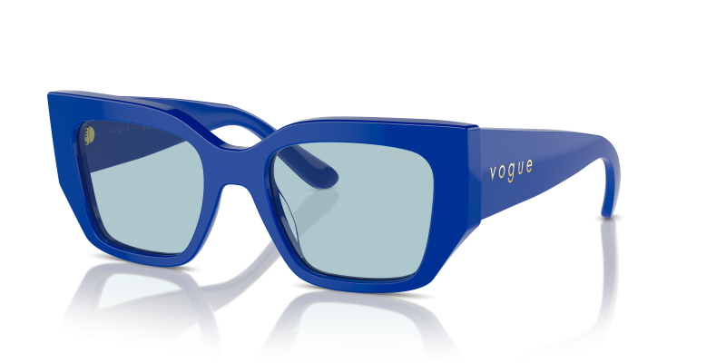แว่นกันแดด Vogue VO5583S-316272 Full Blue Light Azure Vogue VO5583S 316272 แว่นกันแดดสีน้ำเงินเต็มเลนส์ฟ้าอ่อน สำหรับผู้หญิง