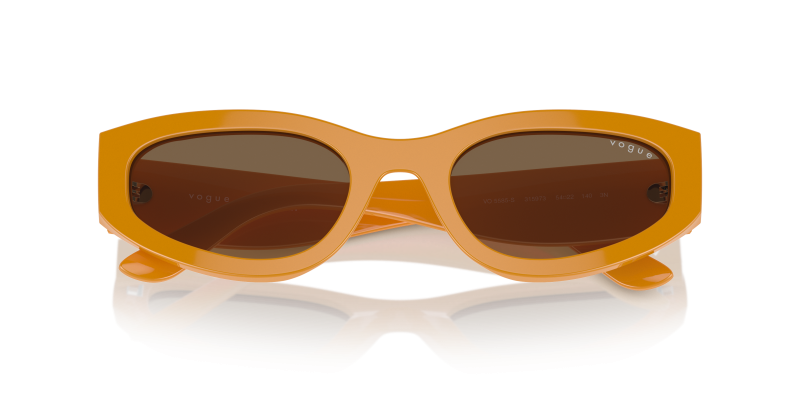 Vogue VO5585S 315973 close-up ด้านหน้า
