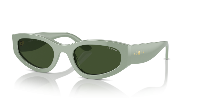 แว่นกันแดด Vogue VO5585S-316171 Full Light Green Dark Green Vogue VO5585S 316171 แว่นกันแดดสีเขียวอ่อนแบบเต็ม ผู้หญิง