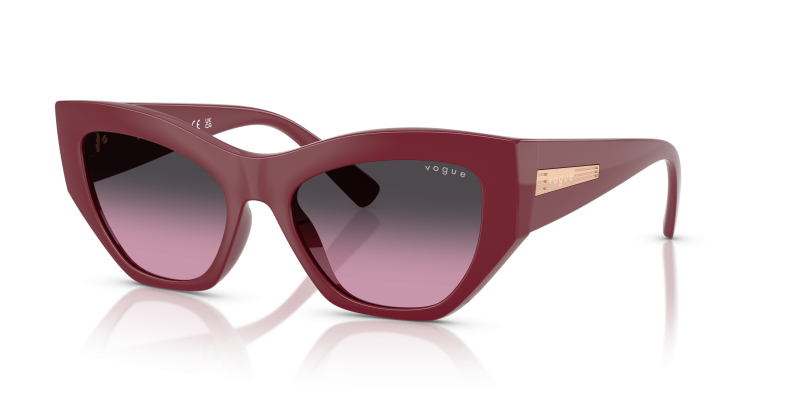 แว่นกันแดด Vogue VO5607S-287590 Full Cherry Violet Gradient Grey Vogue VO5607S 287590 แว่นกันแดดสีเชอร์รีเต็มกรอบ ทรงเรขาคณิต สำหรับผู้หญิง