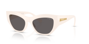 Vogue VO5607S 312487 แว่นกันแดดสีงาช้างเต็มบาน เลนส์สโมคดำ ผู้หญิง