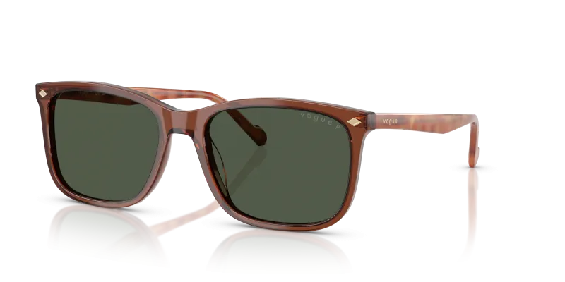 แว่นกันแดด Vogue VO5618S-32029A Transparent Brown Dark Green Polarized Vogue VO5618S 32029A แว่นกันแดดโพลาไรซ์น้ำตาลโปร่งใส สำหรับผู้ชาย