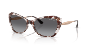 Vogue VO5626S-3218T3 แว่นกันแดดฮาวานาเทาลายเปลือกเต่าเลนส์โพลาไรซ์ ผู้หญิง