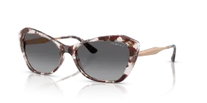 Vogue VO5626S-3218T3 แว่นกันแดดฮาวานาเทาลายเปลือกเต่าเลนส์โพลาไรซ์ ผู้หญิง