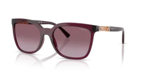 Vogue VO5633SB 29898H แว่นกันแดดสีเชอร์รี่โปร่งใส เลนส์ไล่ระดับสีม่วง ผู้หญิง