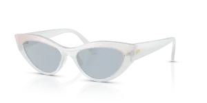 Vogue VO5637SU 32201U แว่นกันแดดสีขาวด้านบนน้ำนมโอปอล เลนส์มิเรอร์ฟ้าอ่อน ผู้หญิง