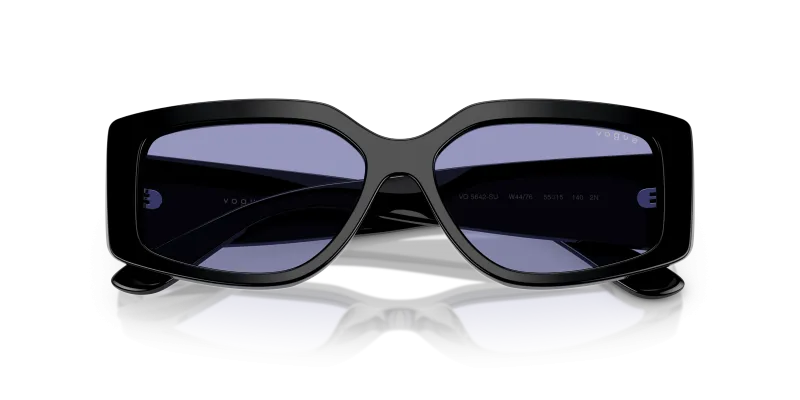 Vogue VO5642SU W44/76 close-up ด้านหน้า