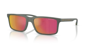 แว่นกันแดด Armani Exchange AX4157SU-83776Q มุมเฉียง เขียวเข้มด้านทรงสี่เหลี่ยม เลนส์ส้มมิเรอร์ สำหรับผู้ชาย