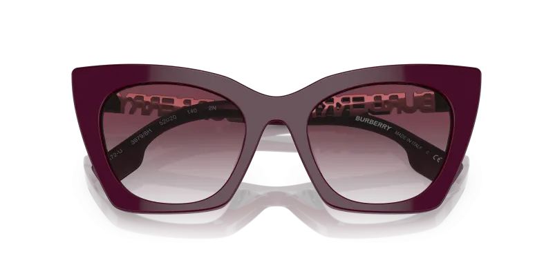 แว่นกันแดด Burberry BE4372U-39798H บอร์โด close-up ด้านหน้า