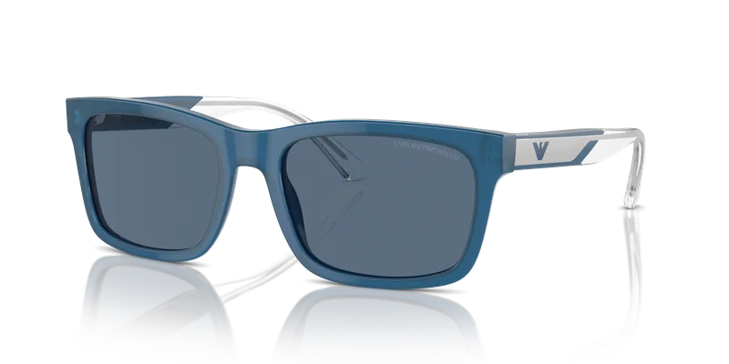 แว่นกันแดด Emporio Armani EA4224F-609280 มุมเฉียง กรอบสี่เหลี่ยมผืนผ้าสีน้ำเงินโอปอลประกาย เลนส์สีน้ำเงินเข้ม สำหรับผู้ชาย