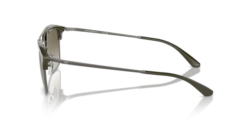 แว่นกันแดด Emporio Armani EA4228-30038E ด้านข้างขาโลหะกันเมทัลด้าน