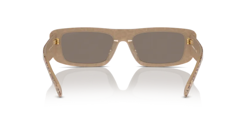 แว่นกันแดด Emporio Armani EA4229U-61195A มุมหลัง แว่นสี่เหลี่ยมเต็มขอบ