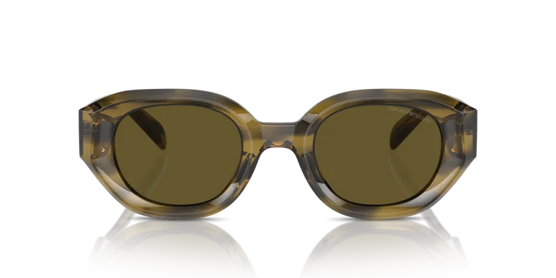 แว่นกันแดด Emporio Armani EA4230U-614873 มุมหน้า เรขาคณิตลายแถบเขียวและเลนส์น้ำตาลเข้ม