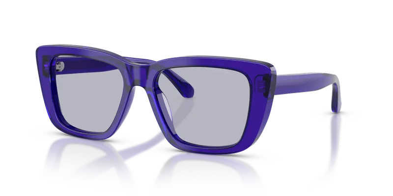 Emporio Armani EA4246U-6253/1 แว่นกันแดดผู้หญิง ม่วงโปร่งใสประกาย มุมเฉียง
