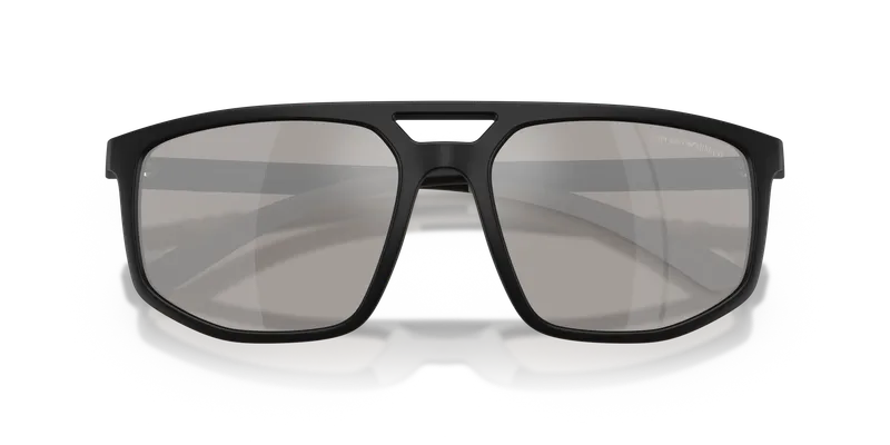 แว่นกันแดด Emporio Armani EA4248U-50016G รายละเอียดหน้ากรอบดำด้านกับผิวเลนส์มิเรอร์