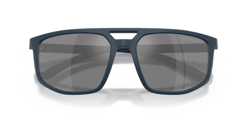 แว่นกันแดด Emporio Armani EA4248U-62606G รายละเอียดผิวหน้ากรอบด้านกับเลนส์ปรอท