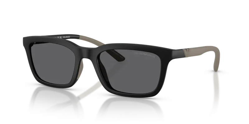 Emporio Armani EA4249U-500181 แว่นกันแดดผู้ชาย ดำด้าน มุมเฉียง