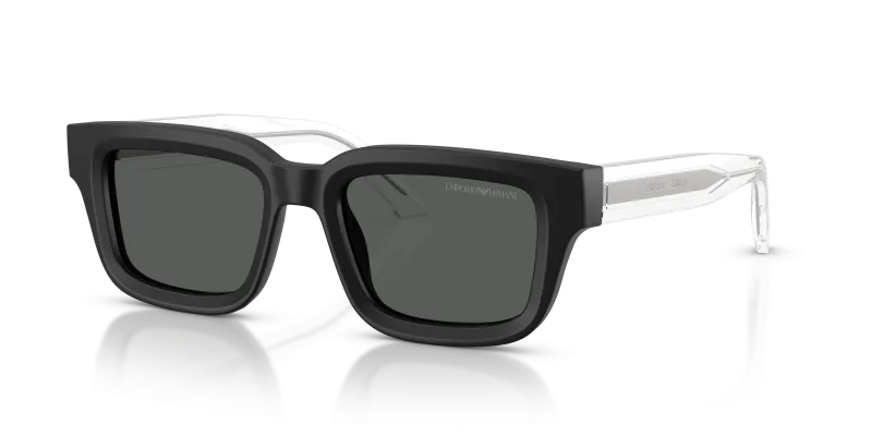 แว่นกันแดด Emporio Armani EA4270F-500187 มุมเฉียง กรอบอะซิเตททรงเรขาคณิตสีดำด้านเต็มขอบ เลนส์สีเทาเข้ม สำหรับผู้ชาย