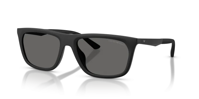 แว่นกันแดด Emporio Armani EA4272U-500187 Matte Black Dark Grey แว่นกันแดด Emporio Armani EA4272U-500187 มุมเฉียง กรอบทรงหมอนสีดำด้าน เลนส์สีเทาเข้ม สำหรับผู้ชาย