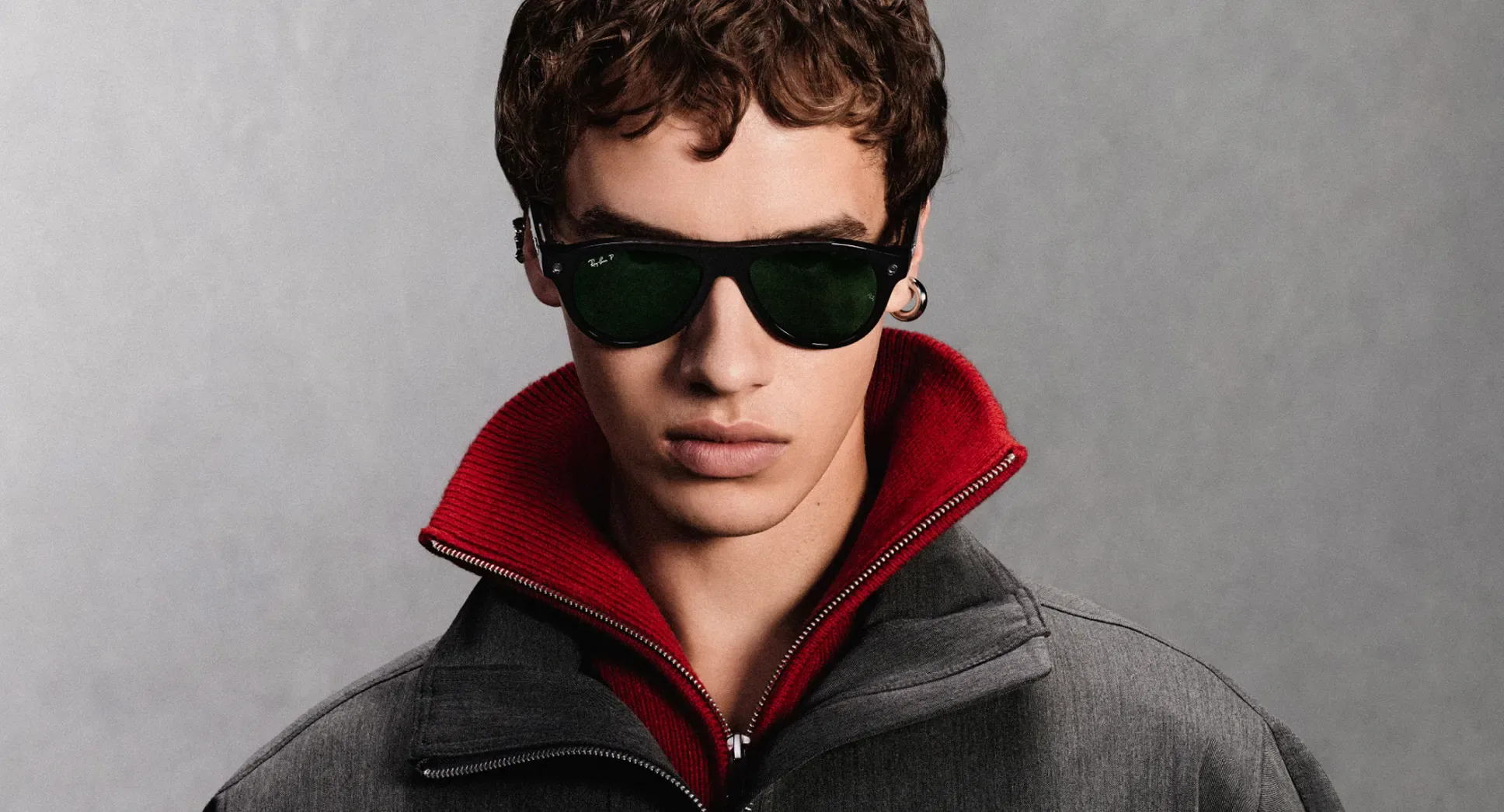 Rayban Meta Aviator Gen 3 สี Shiny Black เลนส์ Polarized Green ภาพขณะสวมใส่