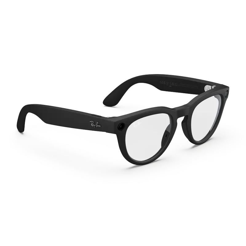 Right quarter view of Rayban Meta Headliner glasses with Matte Black frames with Clear lenses. Right quarter view of Rayban Meta Headliner glasses with Matte Black frames with Clear lenses.