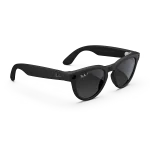 Right quarter view of Rayban Meta Headliner glasses with Matt Black frames with Polarised Gradient Graphite sun lenses.