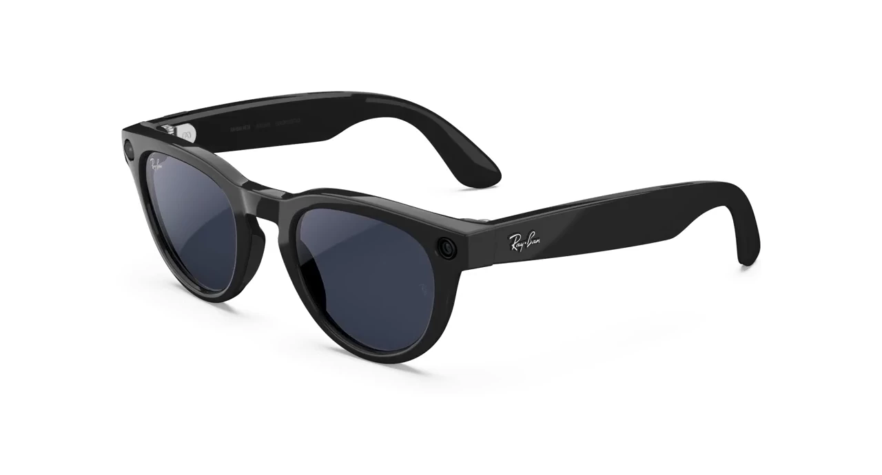Shiny Black / Clear to Sapphire Transitions® สีเลนส์เข้ม
